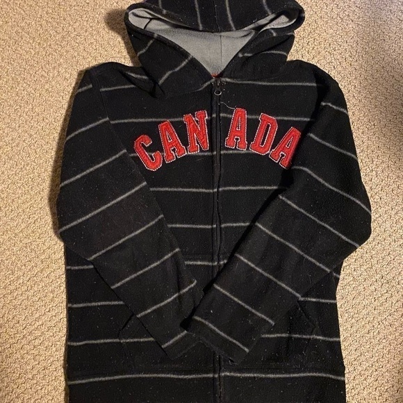 🎈$5 Find! YOUTH Gap zip up fleece hoodie - Picture 4 of 4